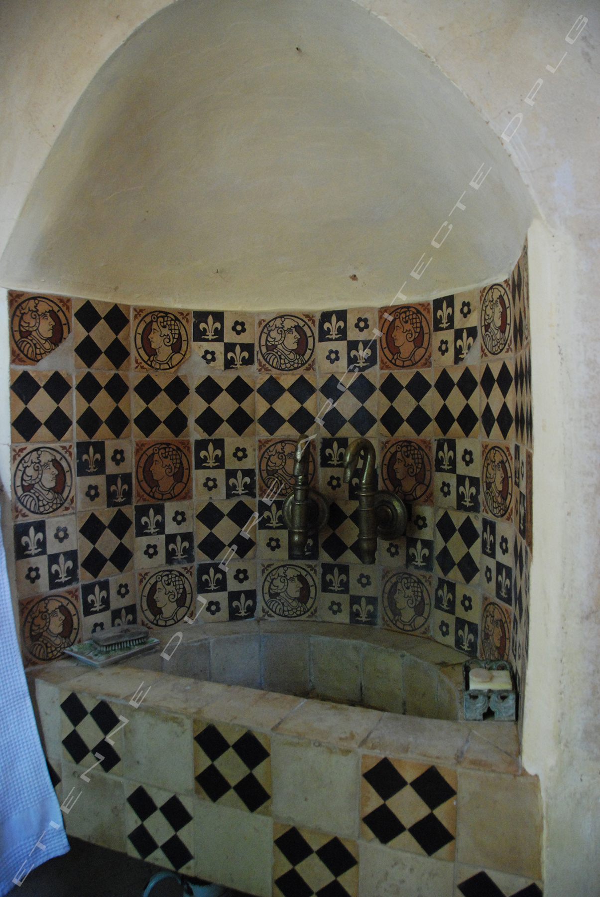 CARRELAGE / DALLAGE PIERRE